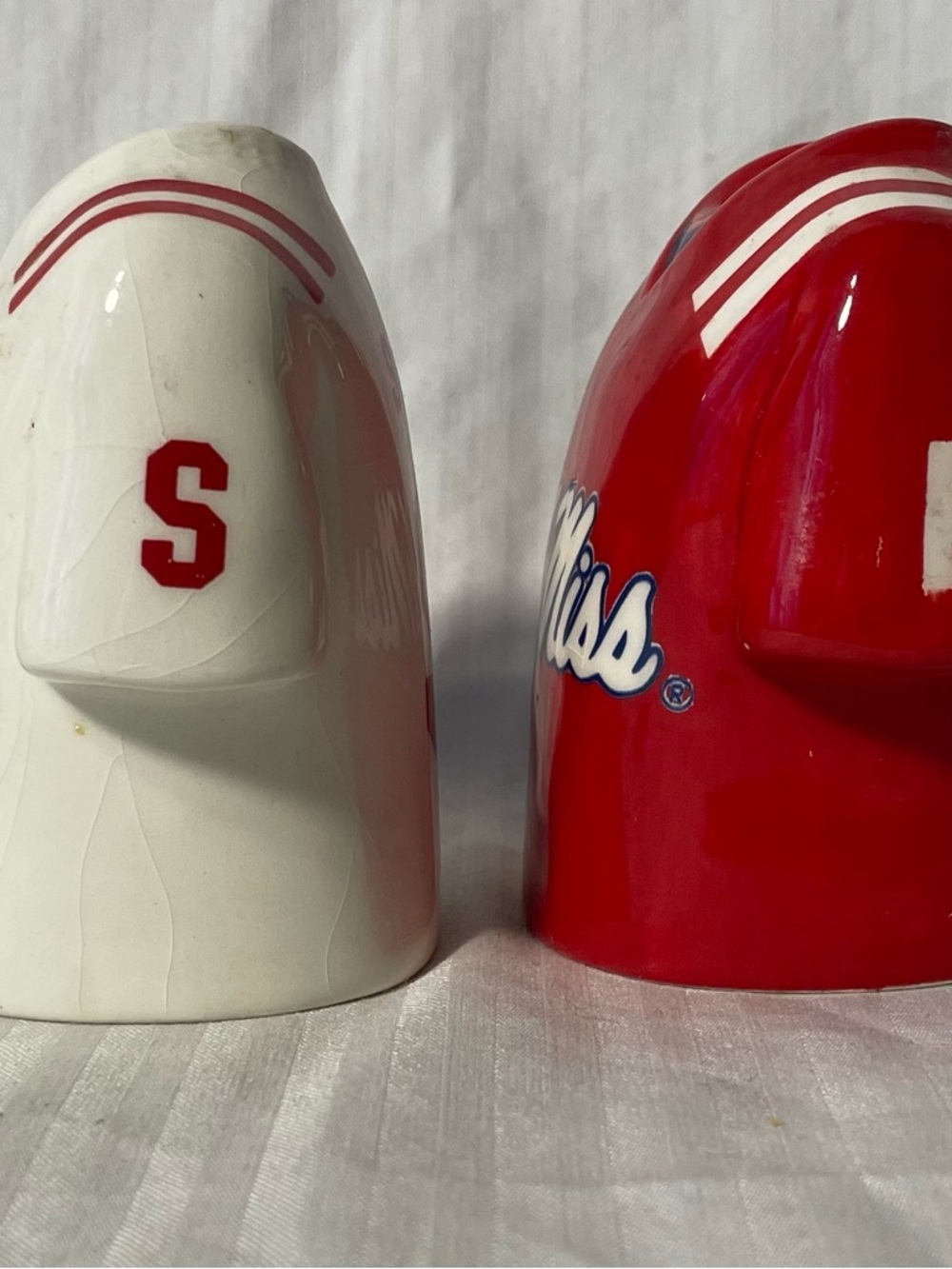 Salt and Pepper Shakers, Short Sleeve Tees - Red and White - Picture 2 of 9